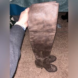 Knee high brown heeled boots size 7